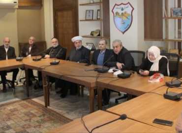 اجتماع في بلدية صيدا لمواكبة أزمة النزوح وتنسيق الجهود الإغاثية