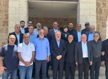 وزير المالية ياسين جابر يزور بلدية صور ويؤكد على أولوية إعادة إعمار الجنوب
