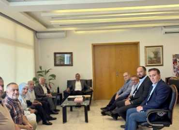 بلدية حولا تبحث مع وزير الزراعة دعم المزارعين وتعزيز صمودهم