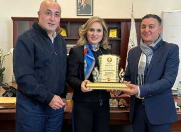 وفد بلديّة ومخاتير الجية يلتقي مديرة الجمارك ويبحث في شؤون البلدة