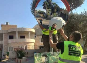 بلدية بنت جبيل تُباشر تركيب مرايا عاكسة لتعزيز السلامة المرورية