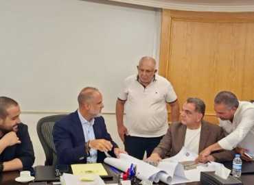 وزير الأشغال يستقبل وفدًا من بلدية الشويفات لبحث مشاريع الطرق والنقل