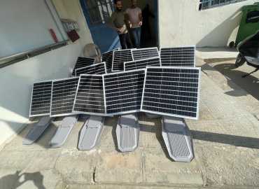 بمناسبة يوم الشهيد.. إنارة طريق الحسينية – الجبّانة في بلدة كونين