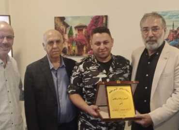 رابطة مخاتير غربي بعلبك تزور مفرزة سير يعلبك وتقدّم دروع تكريمية