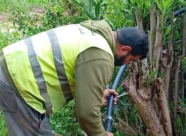 بلدية الغبيري تواصل دعم مراكز النزوح… تعبئة خزانات المياه لتأمين الاحتياجات الأساسية