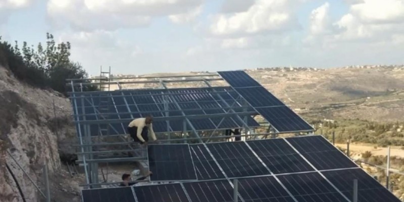 بلدية الحلوسية تُنجز مشروع حقل الطاقة الشمسية لدعم بئر ودفّاش المياه