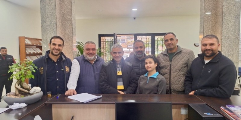 بلدية كفردبيان تستقبل المزارعين للتسجيل في سجل وزارة الزراعة