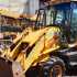 بلدية عرمتى تتسلّم آلية JCB لدعم أعمالها وخدماتها