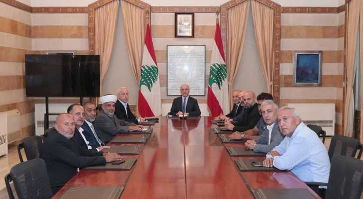 الحجار يتابع مع محافظ عكار ووفد من البلديات مطالب المنطقة