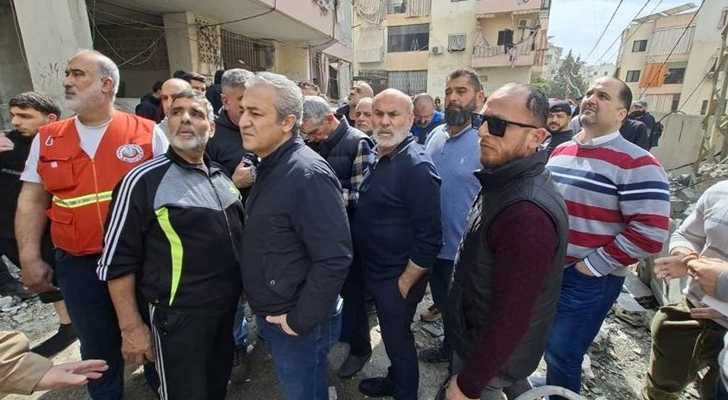 رئيس اتحاد بلديات صيدا - الزهراني ورؤساء بلديات يتفقدون موقع العدوان الإسرائيلي في الفوار
