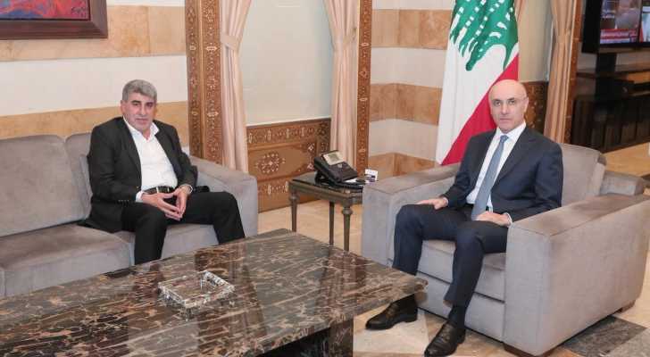 وزير الداخلية يواصل لقاءاته لبحث ملفات النقل والشؤون البلدية والإنمائية
