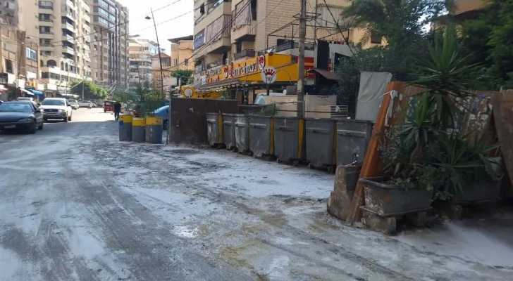 بلدية صيدا تبدأ رفع النفايات المتراكمة بعد إعادة فتح معمل المعالجة
