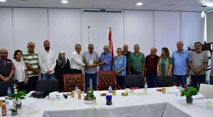 بلدية مدينة النبطية تنظم حملة لإزالة الركام وتنظيف عدد من أحياء المدينة