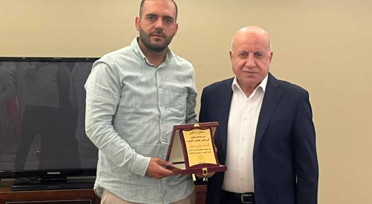 وفد من بلدة زبقين يزور رئيس مجلس الجنوب هاشم حيدر ويبحث مشاريع إنمائية وخدماتية