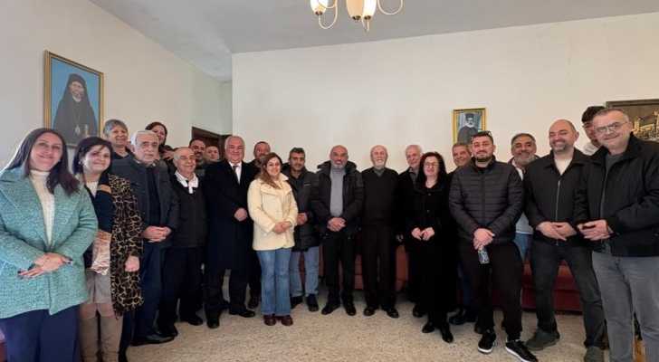 وفد من بلدية رأس المتن يزور كنيسة سيدة البشارة لتقديم التهاني
