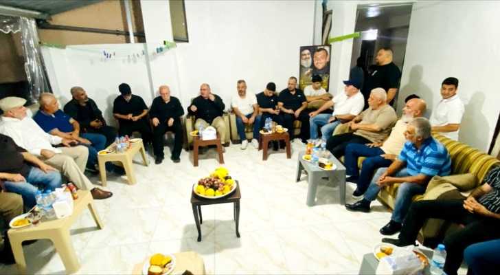 رئيس بلدية رشاف يلتقي شبابًا من أبناء البلدة في الأوزاعي ويبحث معهم الأوضاع العامة