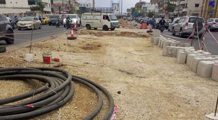اتحاد بلديات الضاحية الجنوبية يتابع تنفيذ أعمال صيانة وتأهيل الأرصفة على طريق المطار