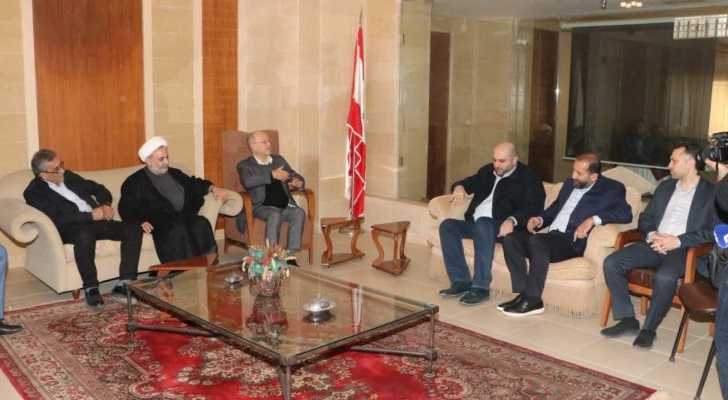 وزير الصحة يتفقد مراكز إيواء في دوحة المبرّات: التزام بمواصلة الدعم رغم التحديات