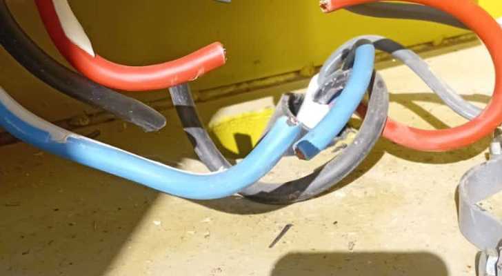 بلدية تبنين تؤمّن كابلًا كهربائيًا لمحطة المياه في سهل الخان عوضًا عن المسروق