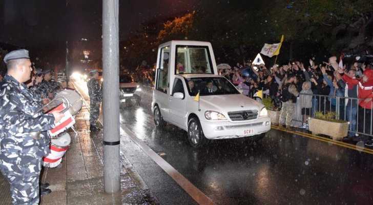 وزير الداخلية يشكر الأجهزة الأمنية والبلديات على جهودهم في مواكبة زيارة البابا