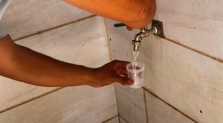 اتحاد بلديات قضاء بنت جبيل يفحص عينات مياه من محطات التكرير والآبار في برعشيت