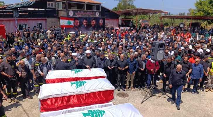 رئيس بلدية صور من تشييع شهداء الدفاع المدني: العدو الإسرائيلي مسؤول عن الجريمة