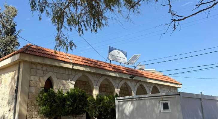 بلدية السلطانية تواصل العمل على تجهيز المستوصف الجديد