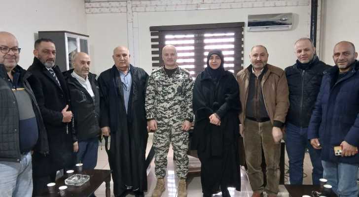 رابطة مخاتير قرى شرقي البقاع تزور مركز الأمن العام في النبي شيت للتهنئة بالأعياد