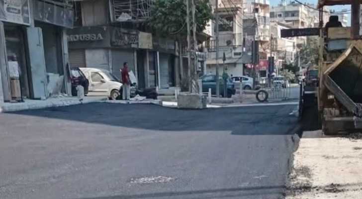 بلدية حارة حريك تتابع تعبيد شارع أمام بناية روتكس بإشراف اتحاد بلديات الضاحية