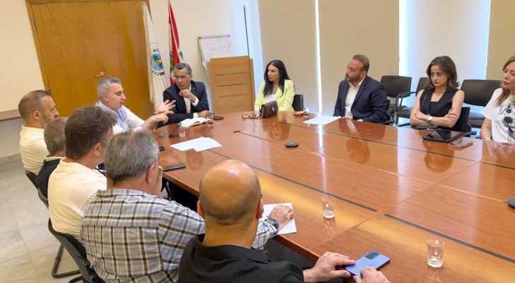 وزارة الزراعة تدعو البلديات إلى الانضمام للحملة الوطنية للحد من انتشار الكلاب الشاردة