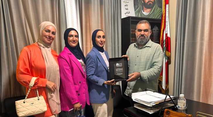 بلدية عبا تستقبل وفدًا من معهد أمجاد الجامعي وتعلن عن منح للطلاب
