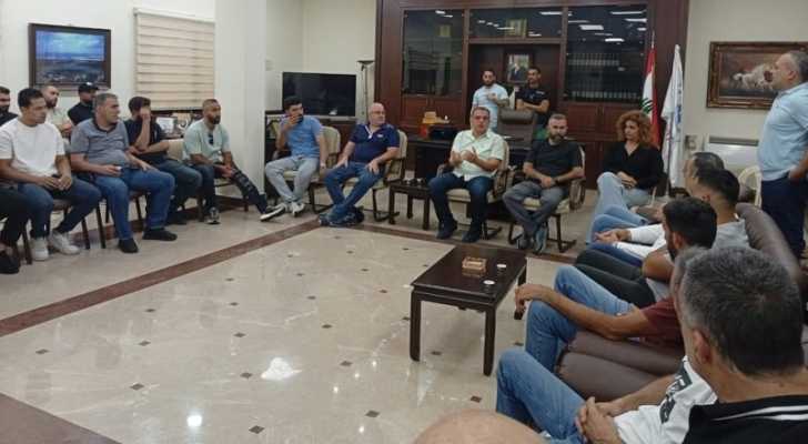 بعد وصول شكاوى من المواطنين .. رئيس بلدية الشويفات يجتمع بأصحاب المولدات الخاصة
