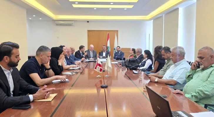 وزير الزراعة يتابع ملفات وادي خالد وقطاع الزيتون ويبحث توسيع أسواق الصادرات