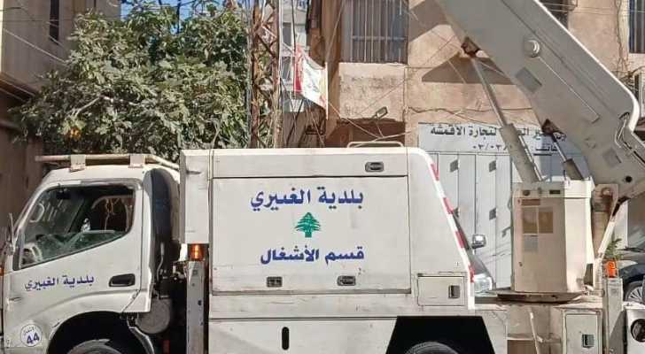 بلدية الغبيري تركّب 35 مصباح LED وتنفّذ أعمال صيانة في أحياء صبرا