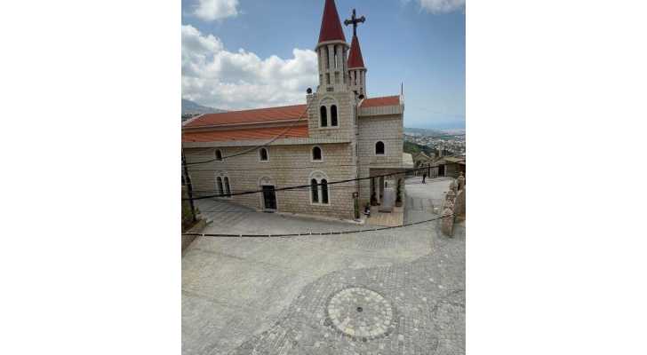 إعادة فتح طريق ساحة مار الياس في الكحالة بعد انتهاء المرحلة الأولى من الترميم