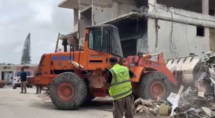 بلدية جبشيت تباشر رفع آثار العدوان وفتح الطرقات بالتعاون مع الجهات المحلية