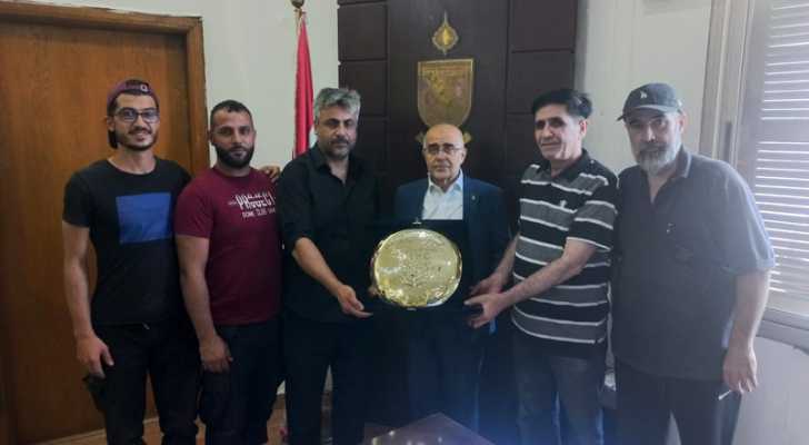 رئيس بلدية طرابلس يبحث ووفد الاتحاد الدولي للدفاع عن حقوق الإنسان العربي والطفل الأوضاع العامة في الشمال
