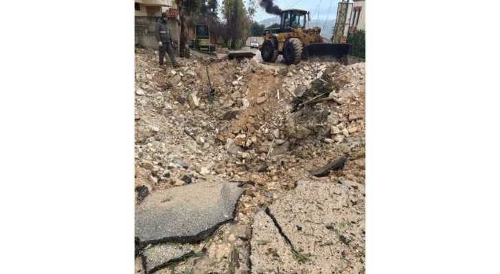 وزارة الأشغال تباشر إعادة تأهيل الطرقات المتضررة جنوبًا بعد وقف إطلاق النار