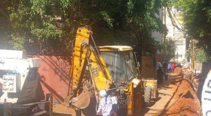 رئيس بلدية برج البراجنة يجول على الأعمال الميدانية التي تنفّذها كهرباء لبنان
