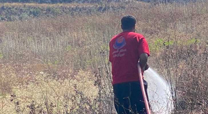 بلدية بستيات: إخماد حريق في البلدة بمشاركة فرق الدفاع المدني في عمليات الإطفاء