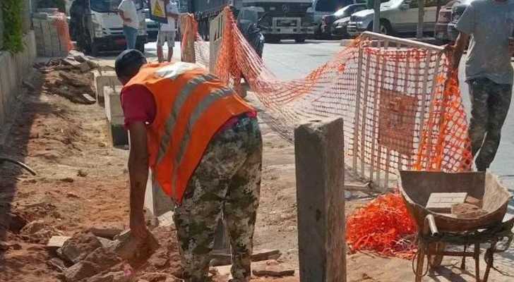 اتحاد بلديات الضاحية الجنوبية يتابع تنفيذ ممر وجسر للمشاة أمام المهنية العاملية