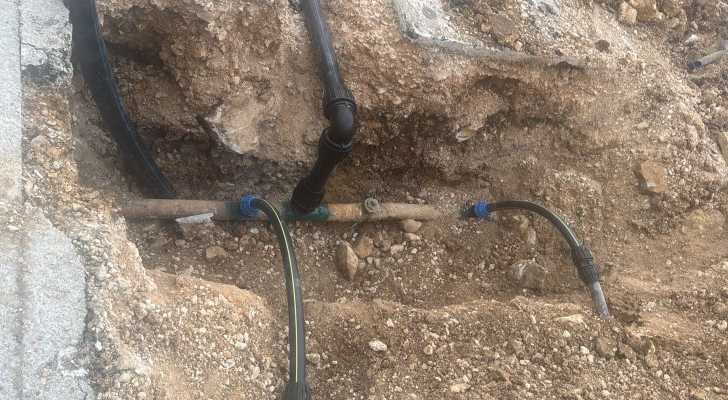 بلدية برعشيت تنهي المرحلة الأولى من مشروع تمديد خطّ المياه في حي الهوي