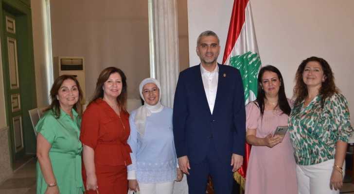 بلدية طرابلس تحتفي بنجاح موظفين وأعضاء من المجلس البلدي في امتحان هيئة الشراء العام