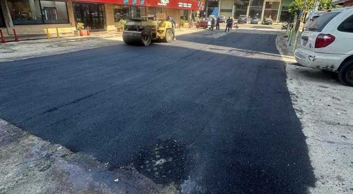 اتحاد بلديات الضاحية الجنوبية ينفذ أعمال صيانة للطرقات في حارة حريك