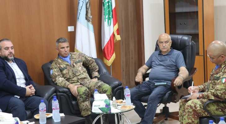 اتحادا بلديات صور وبنت جبيل يبحثان مع قائد القطاع الغربي في