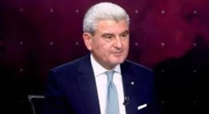 وزير الصناعة يمنح المؤسسات غير المرخّصة مهلة لقوننة أوضاعها حتى 15 نيسان 2026