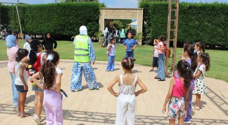 بلدية الصرفند تستضيف يومًا ترفيهيًا للأطفال والأمهات ضمن مشروع «إلعب، تعلّم وتعافَ»