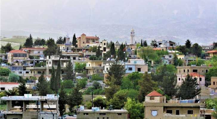 إطلاق لائحة التنمية والوفاء المدعومة من حزب الله وحركة أمل في بلدة طاريا البقاعية