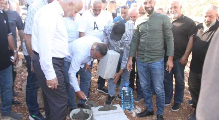بلدية شقرا ودوبيه تضع حجر الأساس لمشروع بئر ارتوازي في منطقة الدواوير