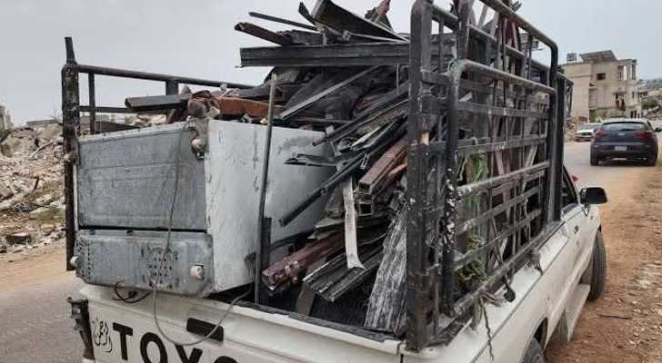 بلدية قانا تحذّر من جمع الخردة في المنازل المتضرّرة وتلوّح بإجراءات قانونية